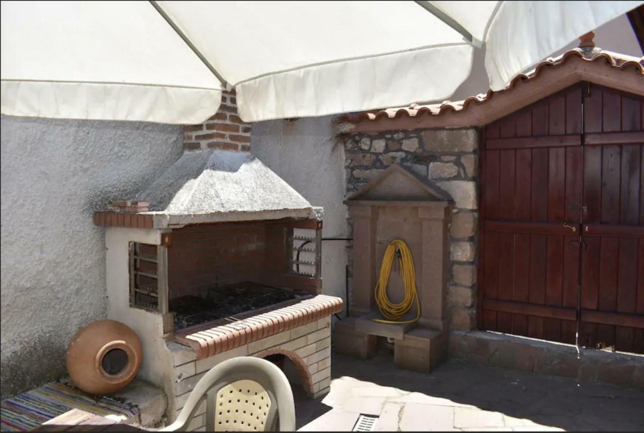 Wood And Stone In The Path Of Lava Βίλα Antissa Εξωτερικό φωτογραφία